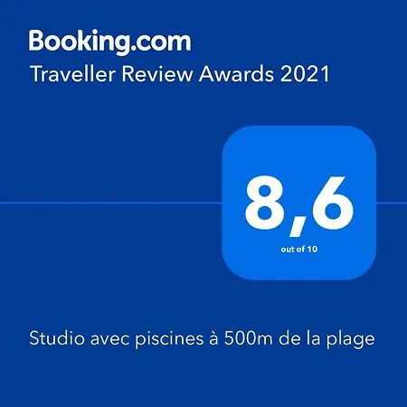 Avec Piscines A 500m De La *
